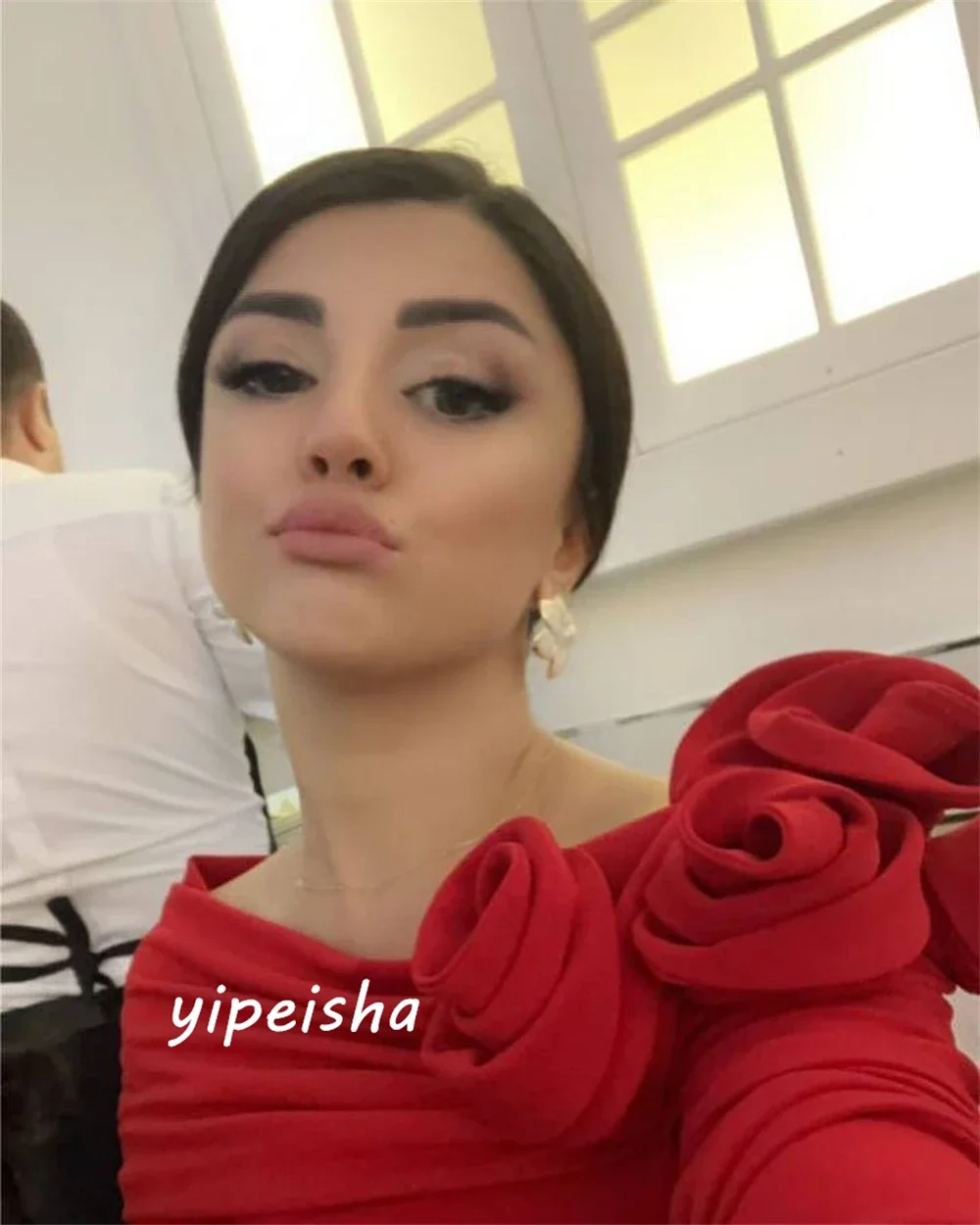 Dostosowana moda balowa Arabia Saudyjska Off-the-ramię płaszcza sukienka na quinceanera marszczony kwiat długość Anke Charmeuse wieczorowa elegancka