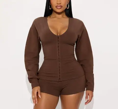 Autumn 2025 Women's New Minimalist Solid Color Low Cut V-Neck Single Breasted Slim Fit Top Tight Fitting Three Part Pants Set