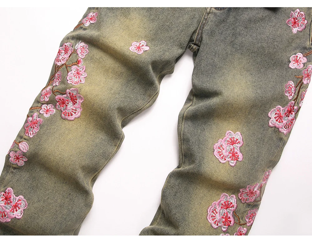 Herren-Jeans mit Sakura-Stickerei, Streetwear, Boot-Cut-Hose, ausgestellter Saum, ausgestellte Hose mit Rissen und Kirschblüten-Design – Detail 30