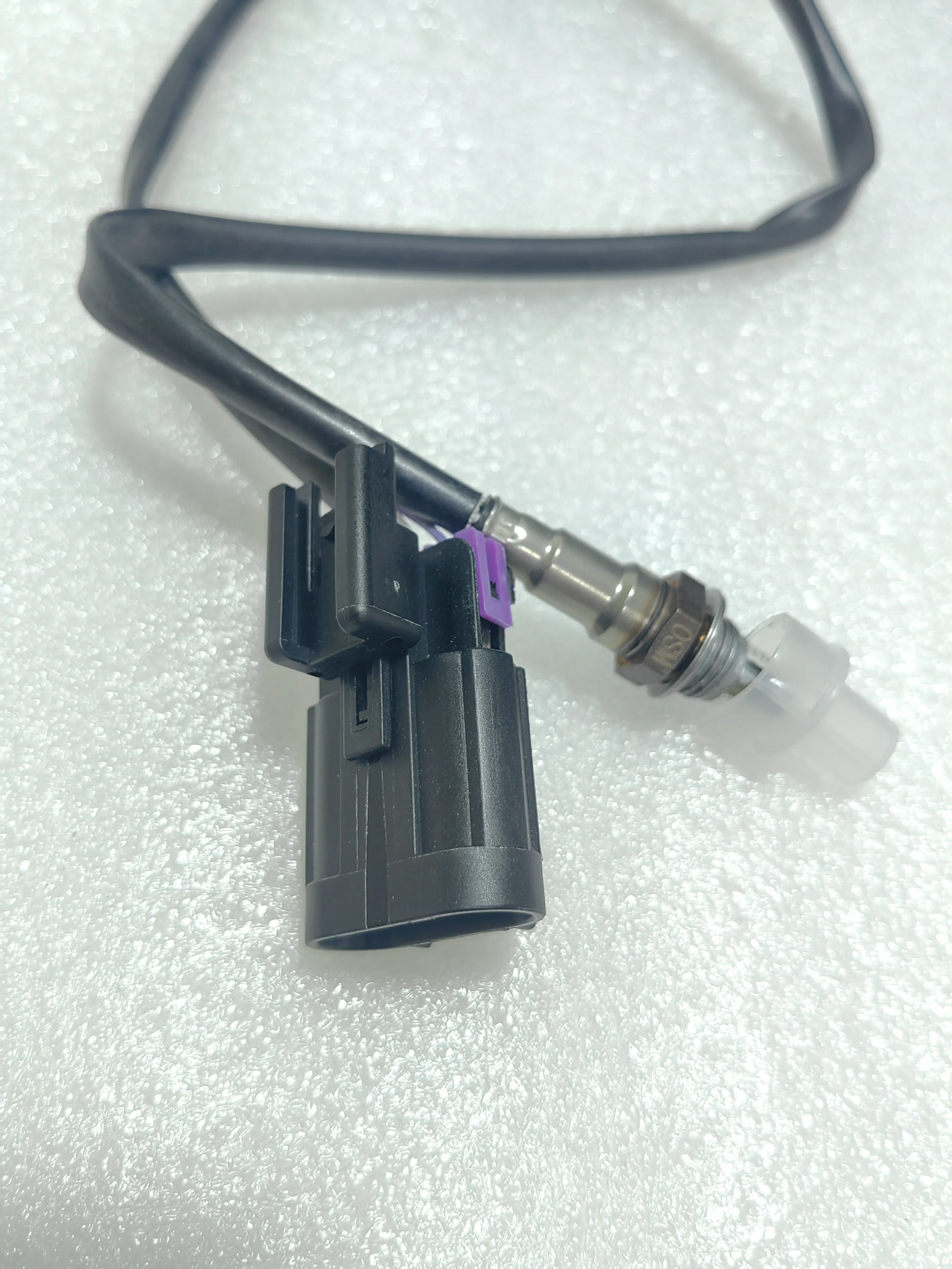 Compatible with Hyosung GT650R, GV650, GV250, GV300S, GV125S exhaust oxygen sensors