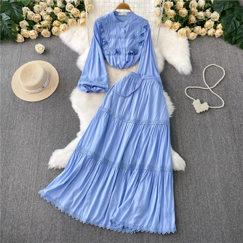 Conjunto de dos piezas de Falda plisada de cintura alta para mujer, camisa holgada con manga acampanada y empalme de encaje Retro, traje de playa para vacaciones 2025