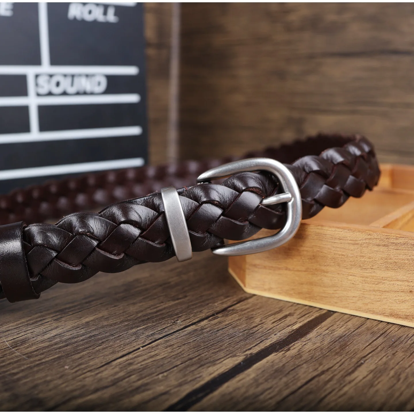 

Hand Woven Belt Unisex Casual Leather Belt Fashion Decorative Waist Strap for Jeans Students Men Women