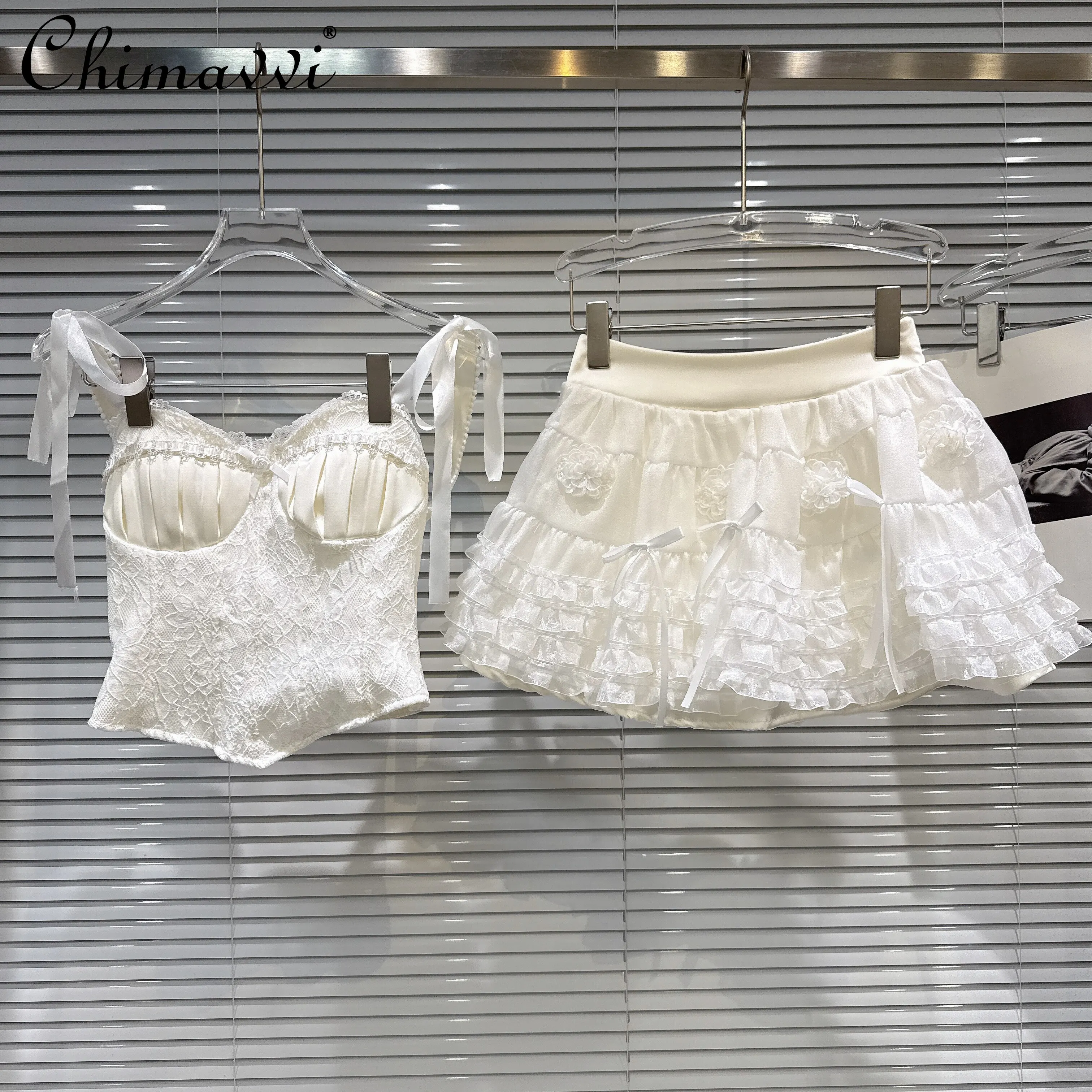 

2026 Summer French Elegant Fashion Sweet Lace-up Straps Lace Crop Tops High Waist Fluffy Cake MIni Skirts Two-piece Sets Women