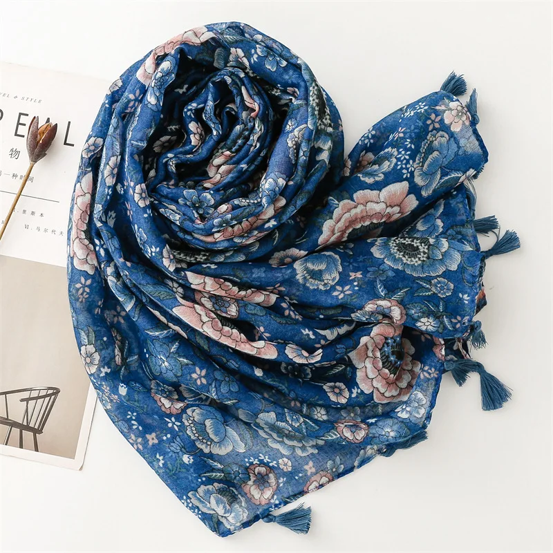 luxury Brand Designer Scarf Vintage Blue Floral Print Scarf for Women Autumn Winter Scarves Neck Warmer Printed Hijab