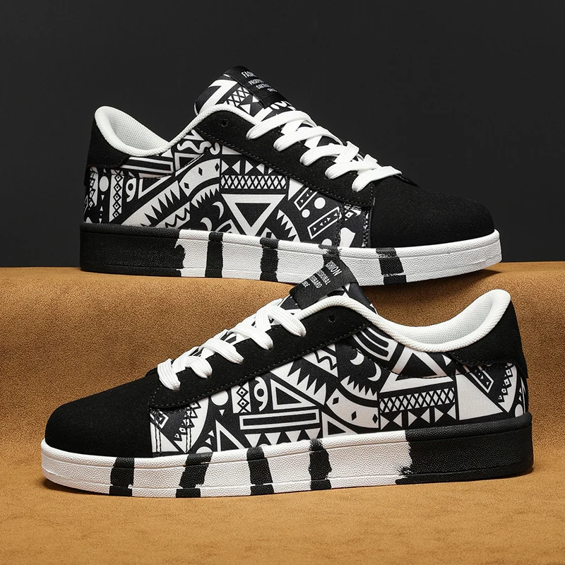 Fashionable Graffiti Print Skateboard Shoes for Men Canvas Geometric Style Lace-Up Women's Casual Walking Shoes Male Zapatos