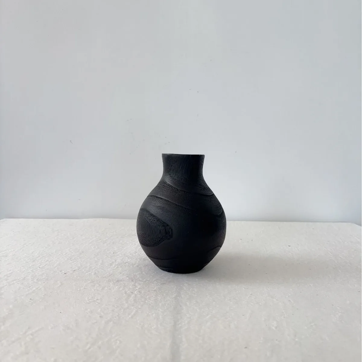 

Black Paulownia Small Vase Indoor Creative Homestay Style Ornament Home Gardening Flower Arrangement Ornament JarronesRoom Decor