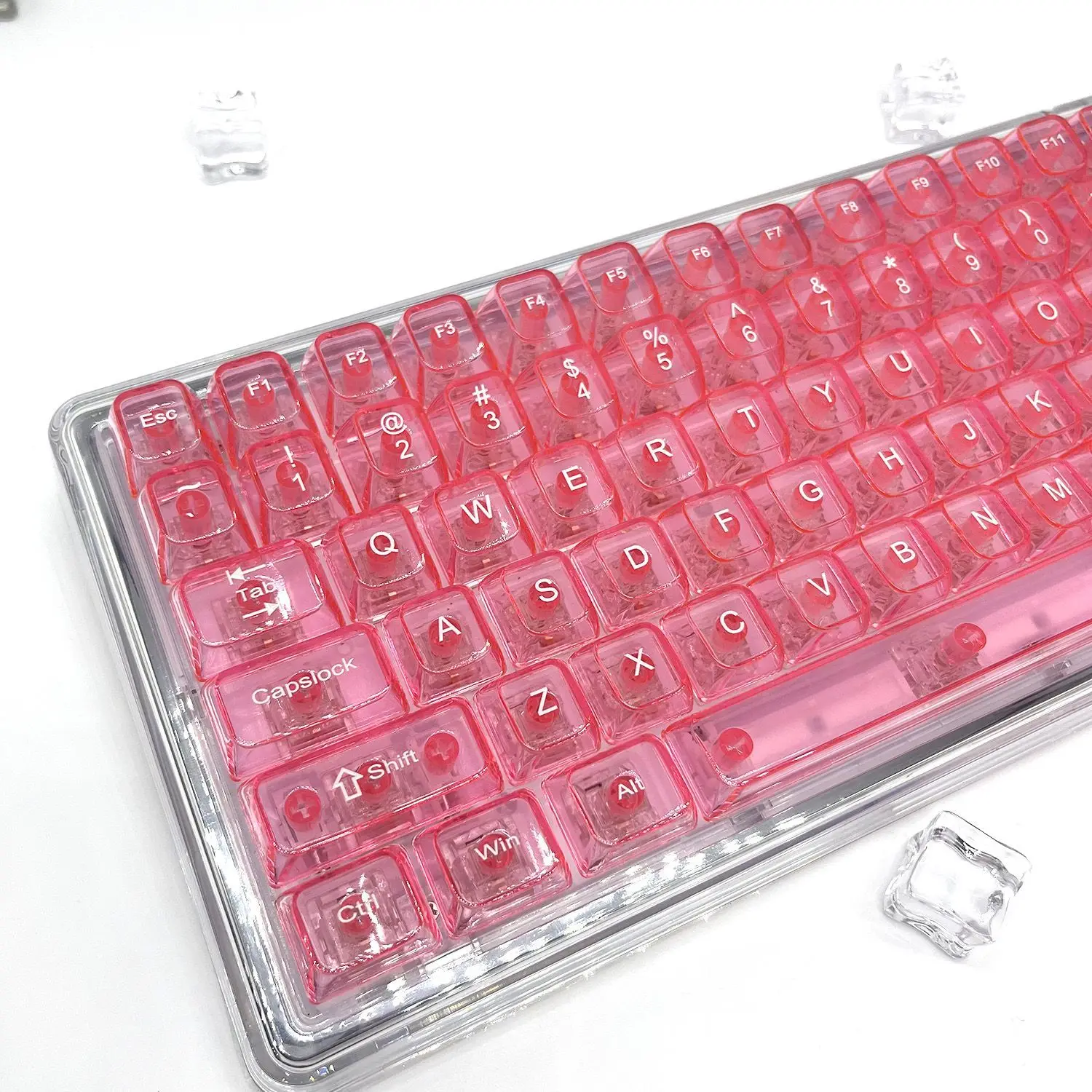 

Pink transparent mechanical keycap High light transmission pollution OEM magnetic axis Cross axis pole