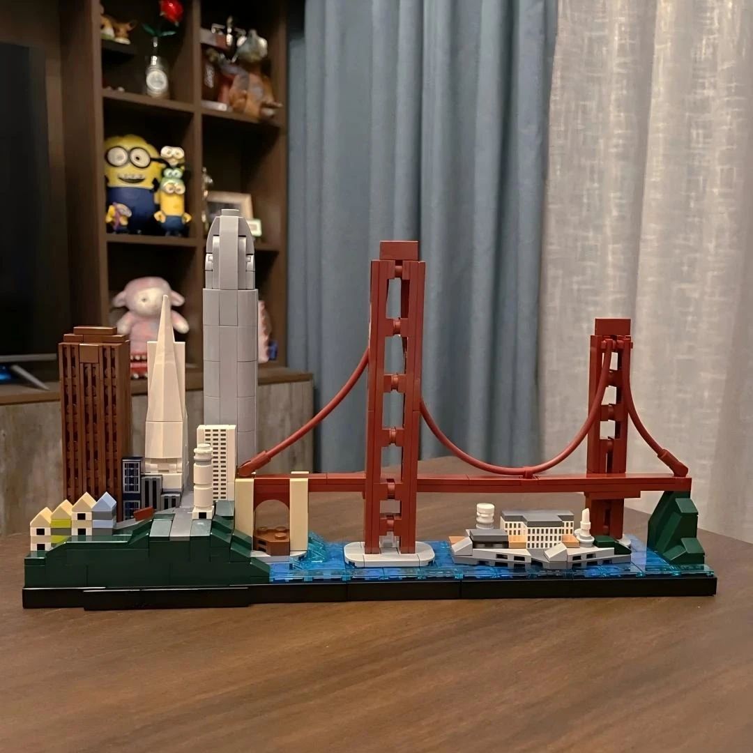 Mooie San Francisco Model 21043 bouwstenensets geschikt voor kerstcadeaus, compatibel met Legoed-deeltjes, 565 stuks.