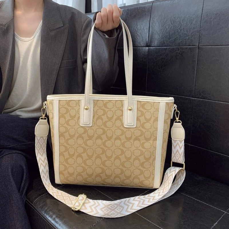 

Large-capacity 2025 New Women's Bag, Monogram Commuter Tote Bag, Single-shoulder Shopping Bag, Hand-carry Large Bag