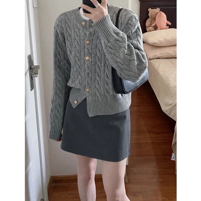 

Korean Style Gray Twist Sweater Women's Autumn New Button-twisted Short Top Classic Versatile Knitted Sweater Cardigan