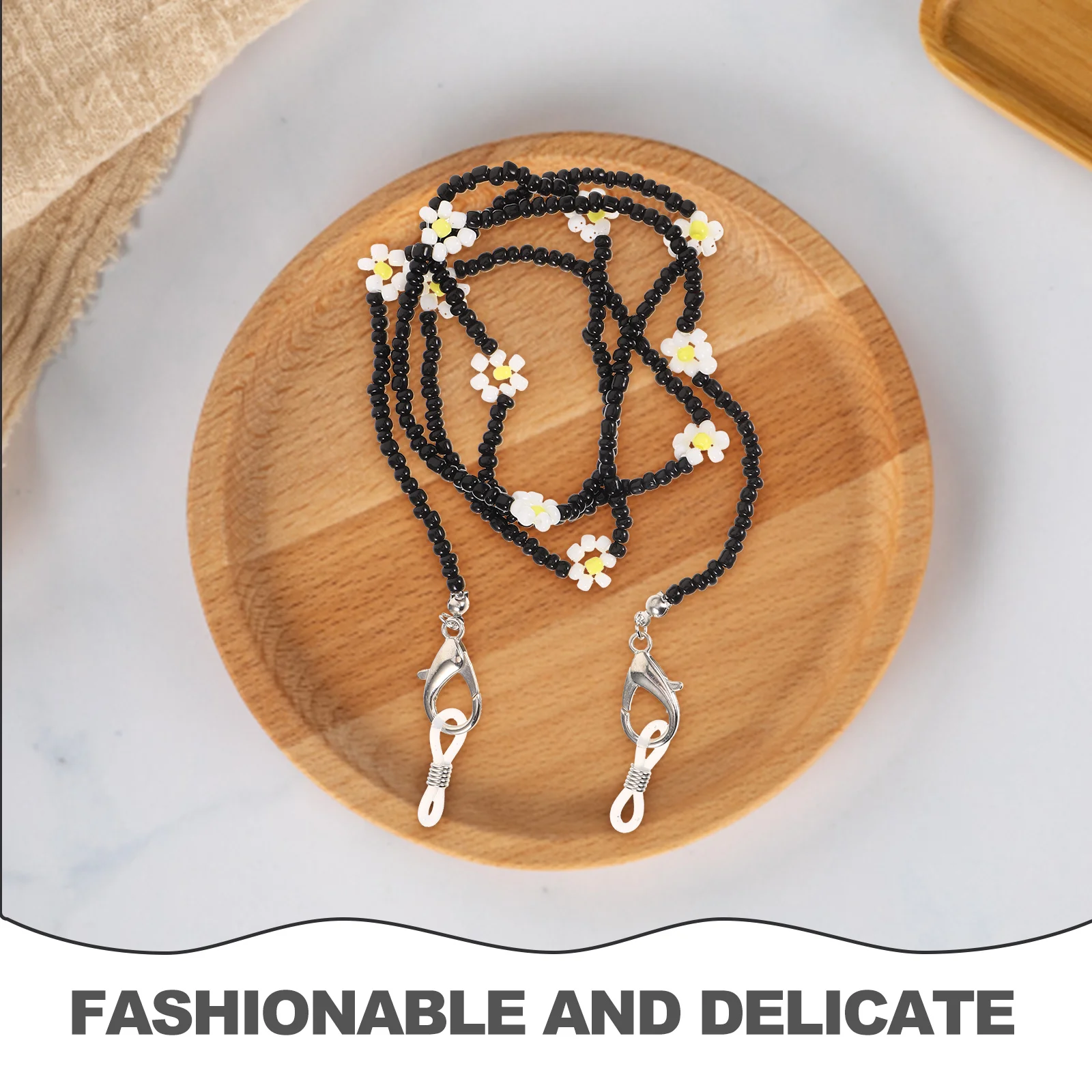 

Flower Beaded Glasses Chain Black Eyeglass Holder Mask Fix Chains Sunglasses Lanyard Women Classic Delicate Decorative