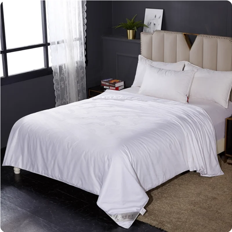 Superior Quality 100%Silk Quilts Pure Handmade Chinese Silk Comforter Combed Cotton Jacquard Cover Fabric Silk Blankets 3 colors