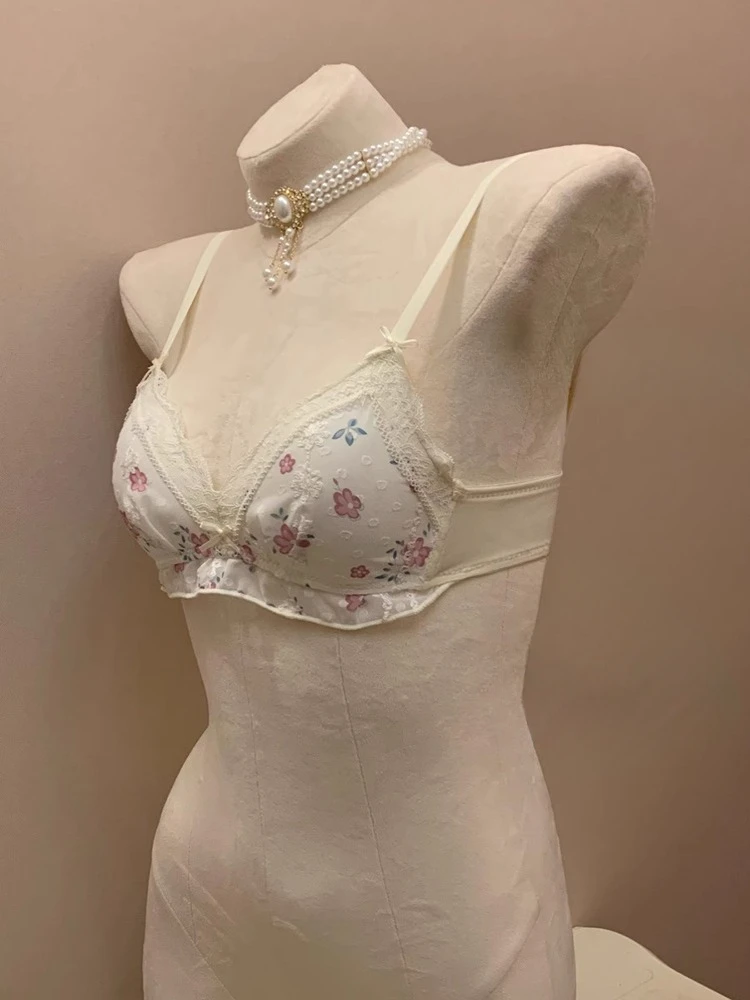 French Floral Underwear Women\'s Small Breasts Gather Summer Thin Show Small Pure Wind Lace Bra Cover Set Collect The Side Milk
