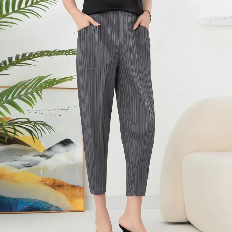 2023 Spring Summer New Casual All-Matching Skinny Pants Women\'s Fashion Commute Elastic Waist Loose Miyake Pleated Cropped Pants