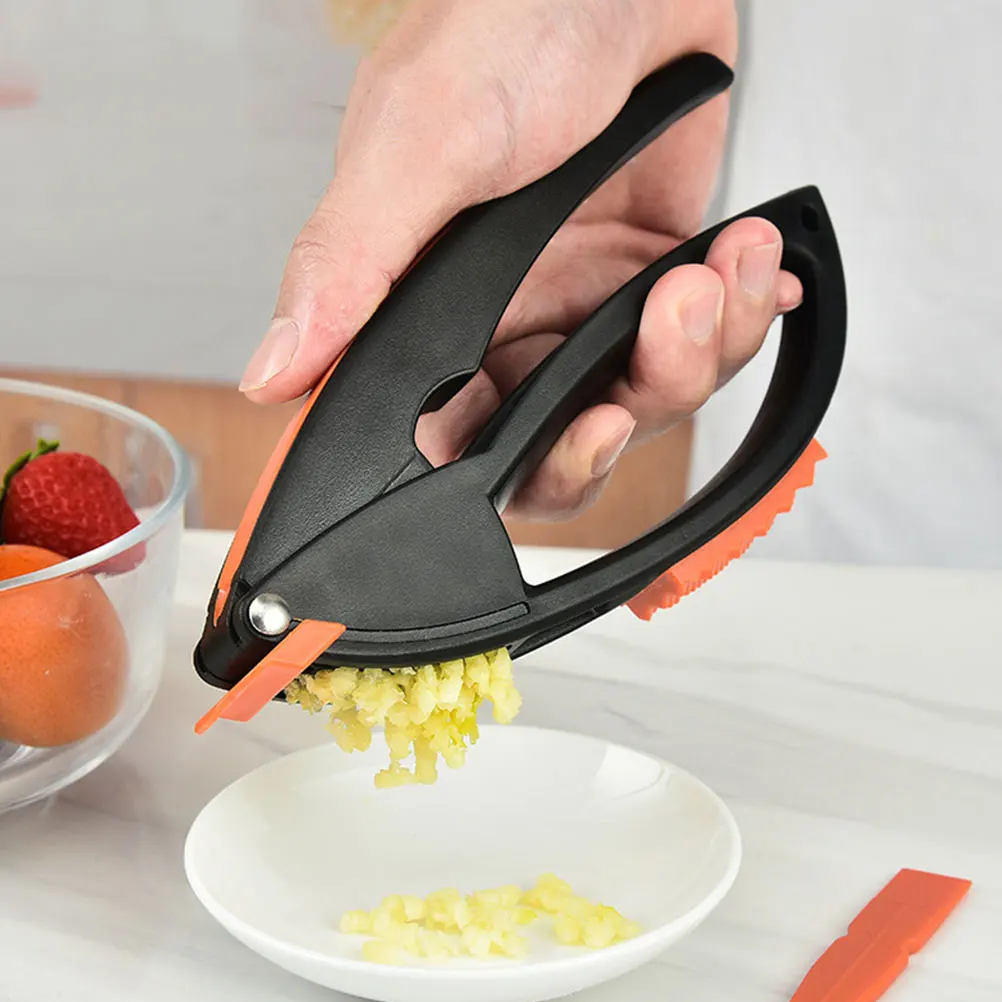 

1 Set Press Manual Puree Machine Kitchen Accessory Home Garlic Presser Uniform Hole Garlic Masher Tool Fruit Peeler Scraper