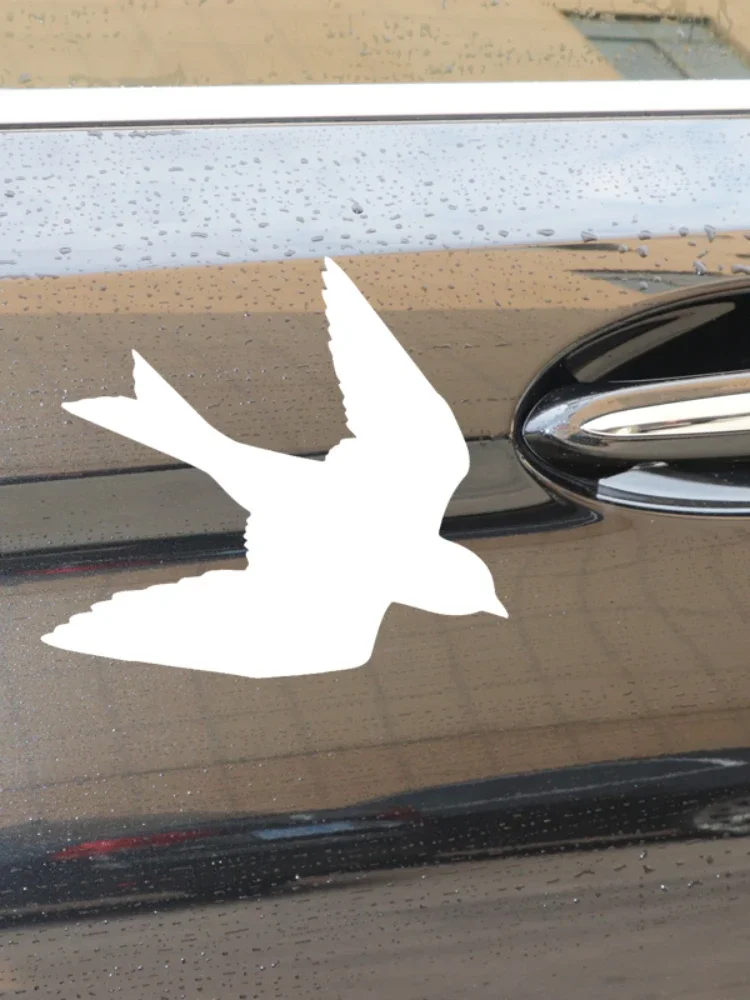 Levensechte Swallow Patroon Vinyl Decal Decoratie Lichaam Van Auto Sticker Zwart/Zilver 15.5Cm * 13.9Cm