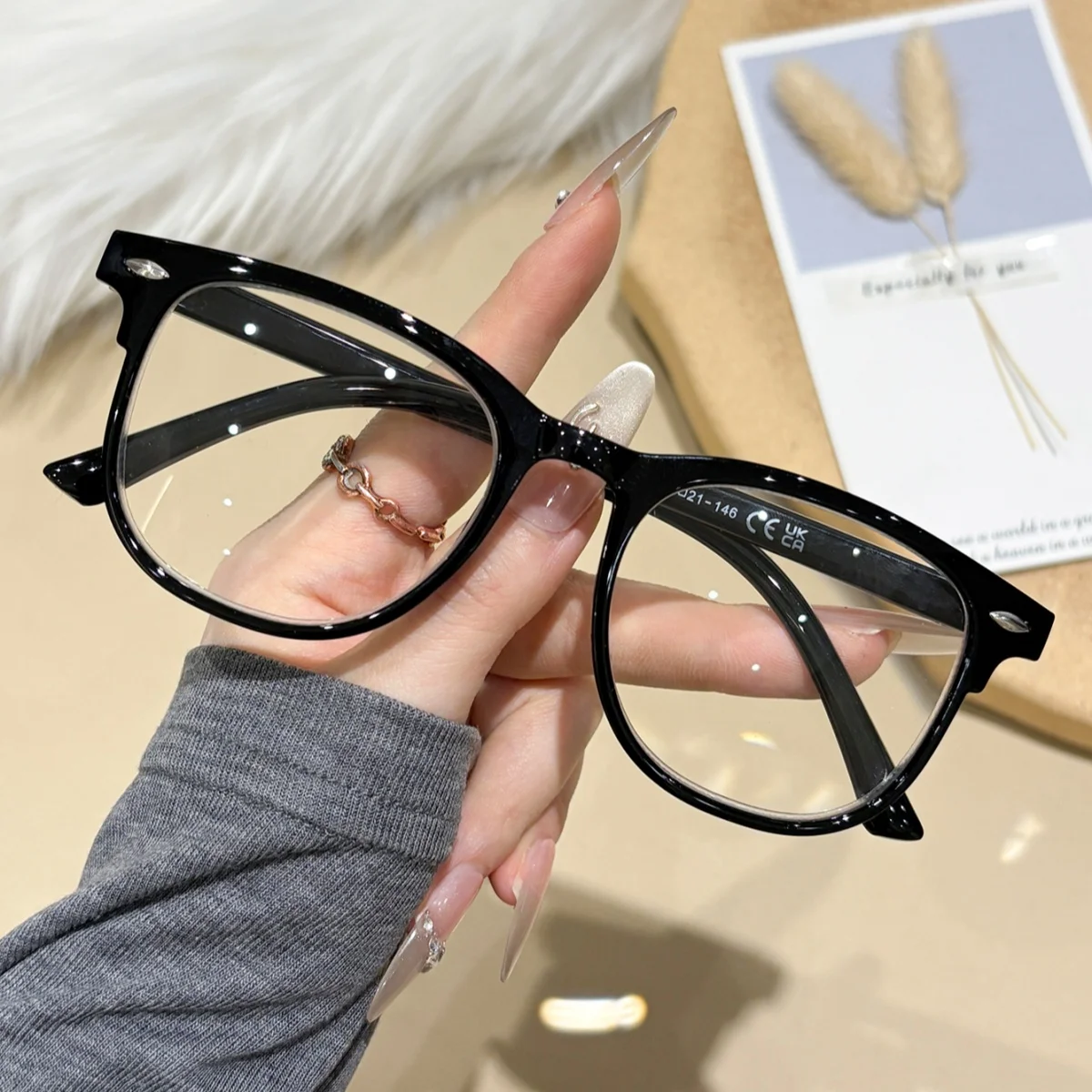 Lesebrille mit hoher Auflösung, Blaulichtfilter, für mittleres und hohes Alter, modisch, ultraleicht, bequem