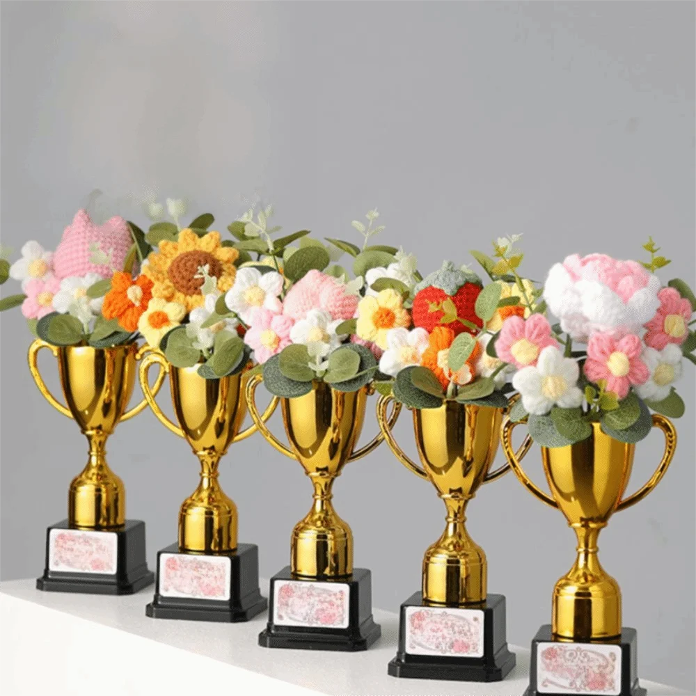 Delicate Flower Adornment Graduation Season Ornament Refined Workmanship Elegant Appearance Teacher Appreciation Keepsake