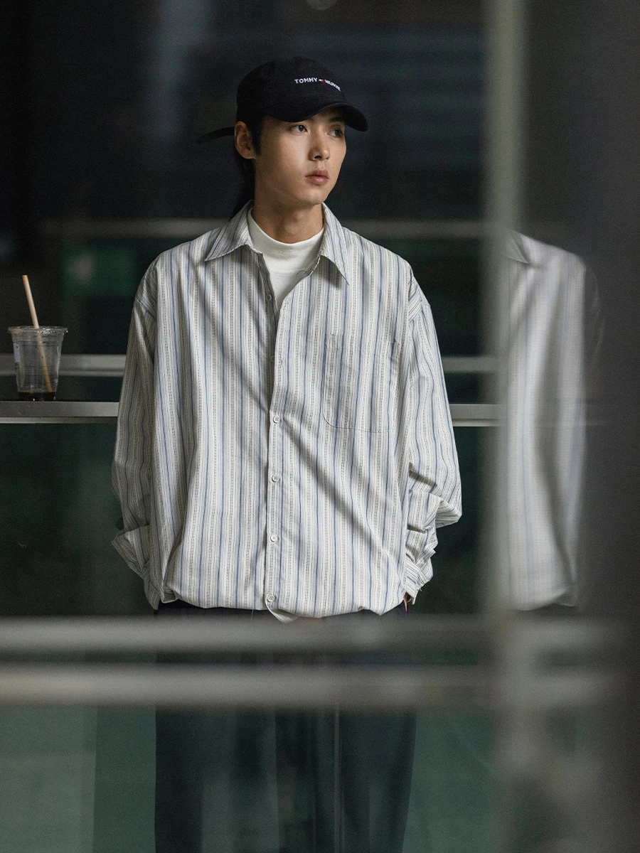 

NOEARS Beige Vertical Stripes Retro Casual irt Design Sense High-End Feel Haome Inner Wear Cotton Long Sve Yout...