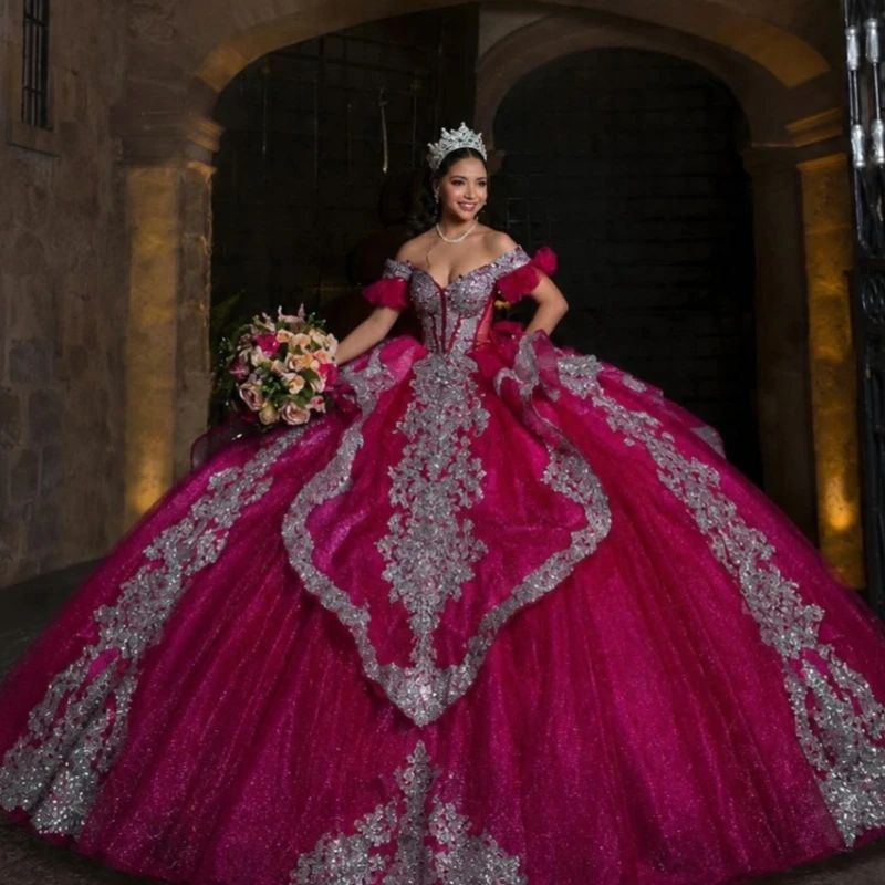 

Rose Red Shiny Ball Gown Quinceanera Dresses silvery Applique Lace Beading Crystal Bow Tiered Tull Corset Off The Shoulder Sweet