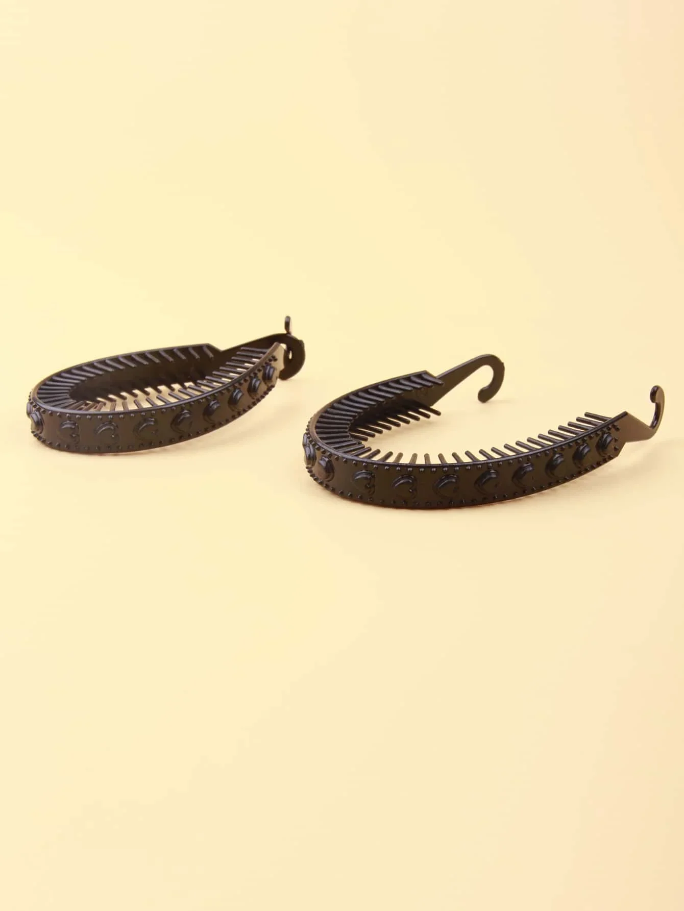 

2 шт. заколки-бананы с декором в виде сердечек для женщин, повседневные аксессуары для волос