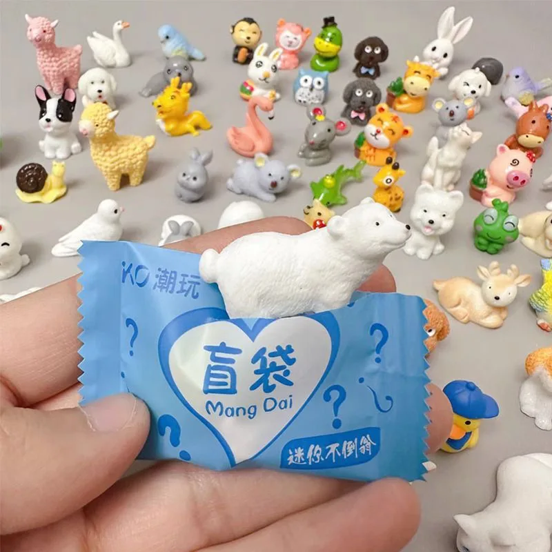 ,2026 Pequeño regalo Mini embalaje independiente bolsa ciega sorpresa Kawaii modelo animal juguete oso cerdo caja ciega favores de fiesta de cumpleaños