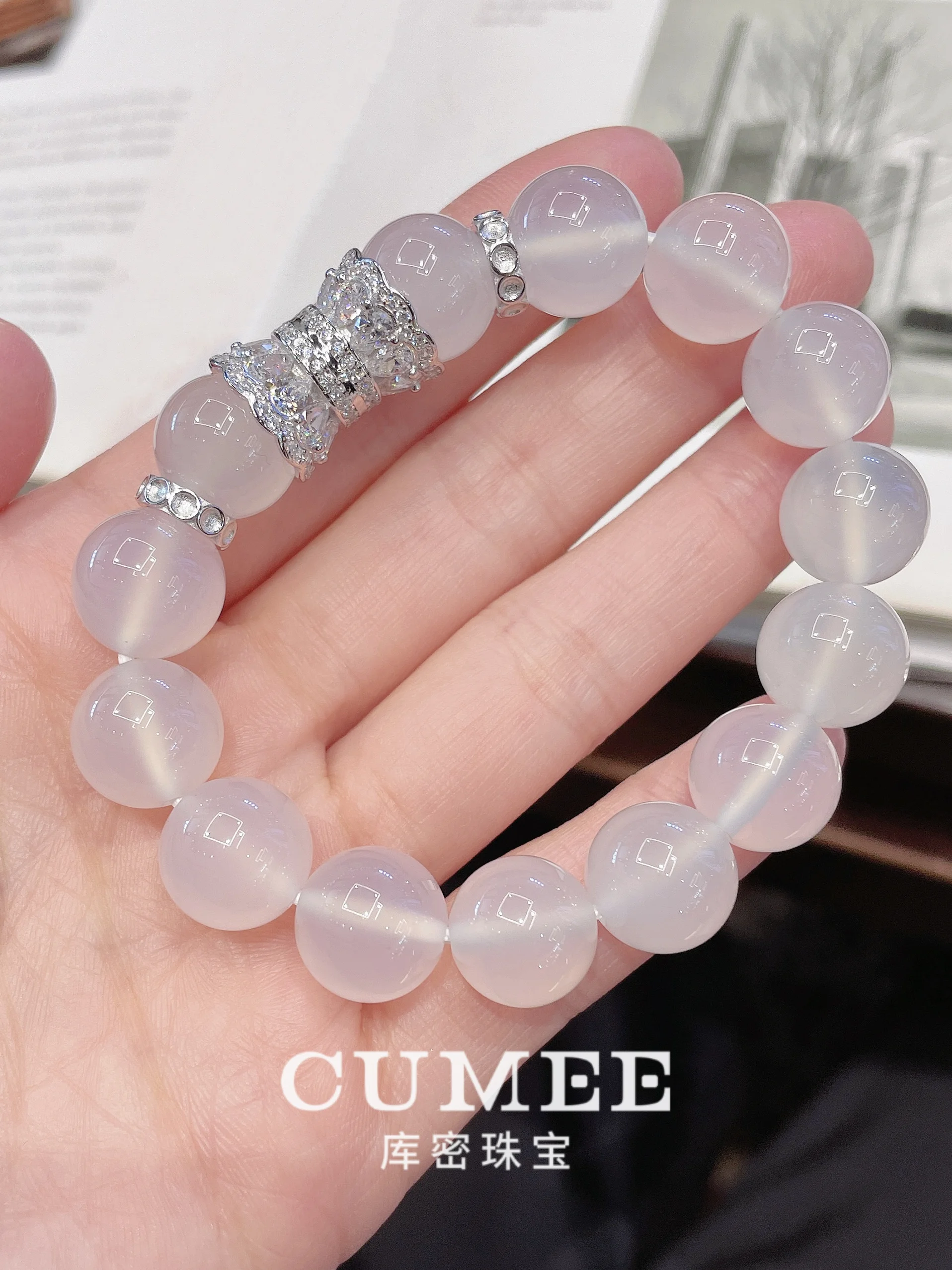 CUMEE Fashion Design 12mm Ice Green and White Chalcedony Bead String Bracelet for Women 925 Silver Gold Plating