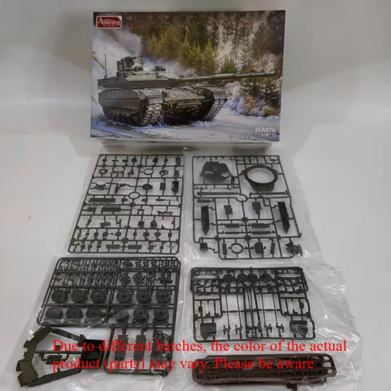 

Забавный 35A070 1/35 T-90M Русский разрыв через основные боевые танки, пластиковая модель, комплект