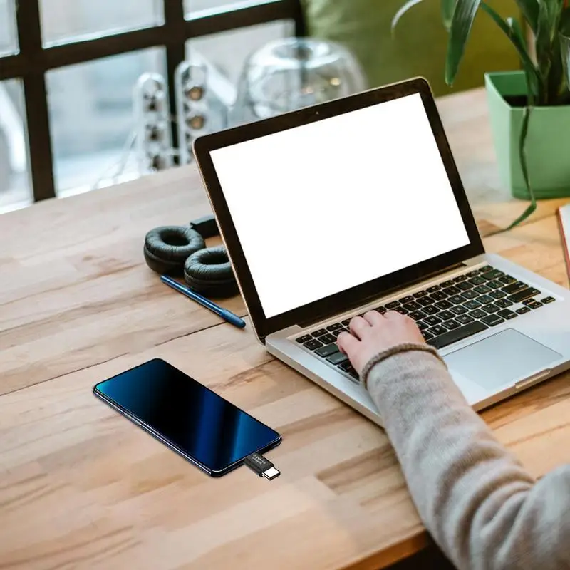 Адаптер для передачи данных с USB Type-C на USB Type-C