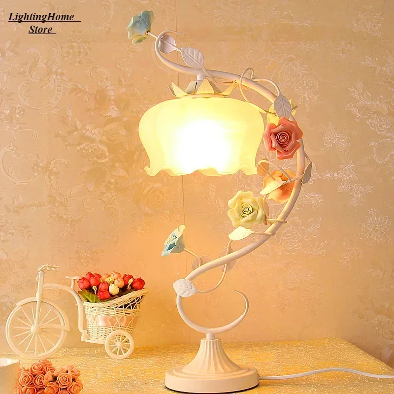 Romantic European Type Rose Flower Pink Desk Lamp Modern Contracted Creative Bedroom Pink Girl Children Room Bedside Lamp