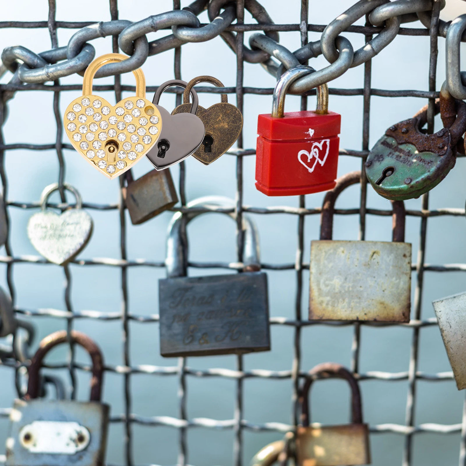 

2 Sets Heart Shaped Padlock Heart-shaped with Key Love Locks Necklace Rhinestone