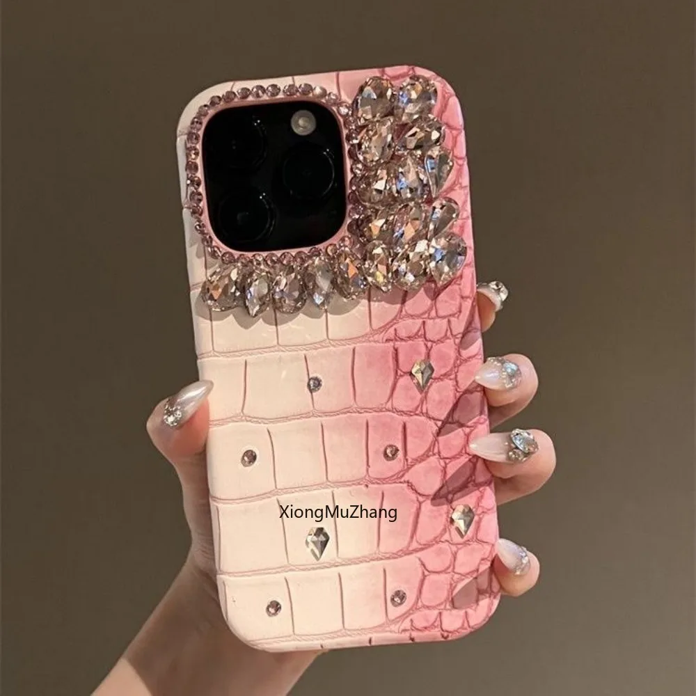 Pink Crocodile Pattern Luxury Rhinestone Case for IPhone 15 ProMax 14Plus 13 12 11 Pro Max XS Max 8 7 Diamond Custom Girl Cover