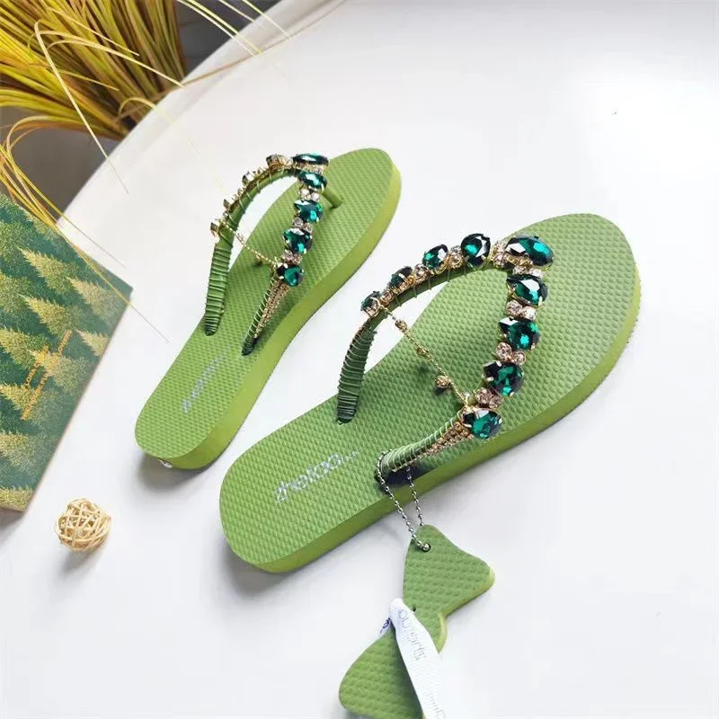 2024 Comfortable and Fashionable All-match Beach Shoes Non-slip Soft Bottom Casual Flip-flops Rhinestone Chain Flat Slippers