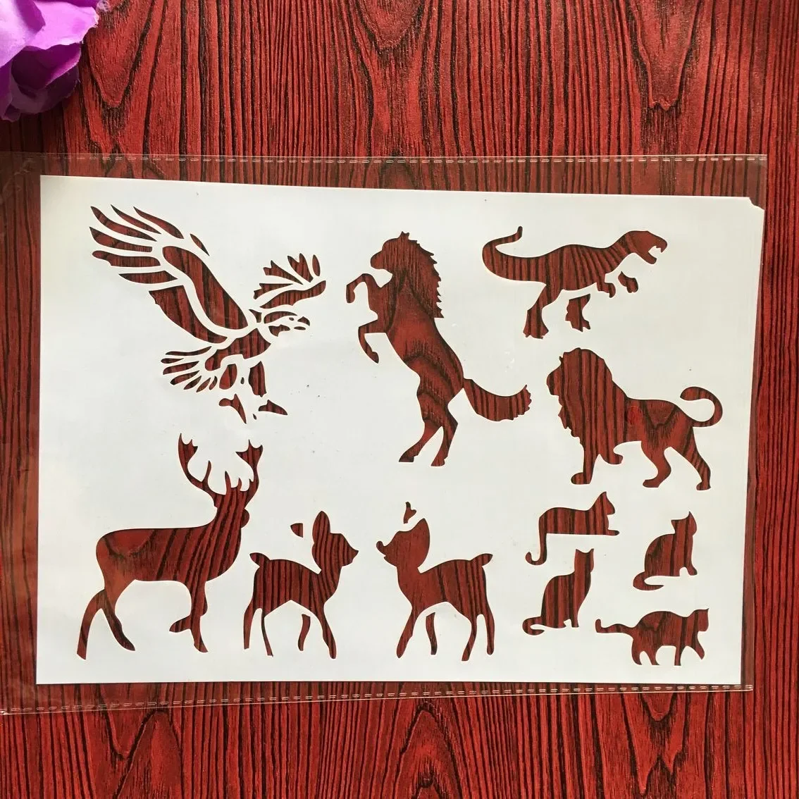 

A4 29 * 21cm animal world DIY Stencils Wall Painting Scrapbook Coloring Embossing Album Decorative Paper Card Template