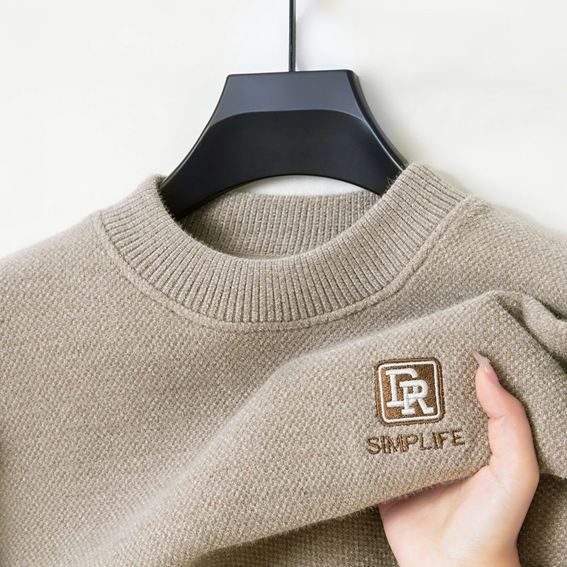 

High End Brand Embroidered Velvet Men's Pullover Sweater Autumn Winter New O-Neck Warm Ferret Fleece Knitwear Top Men's Clothing