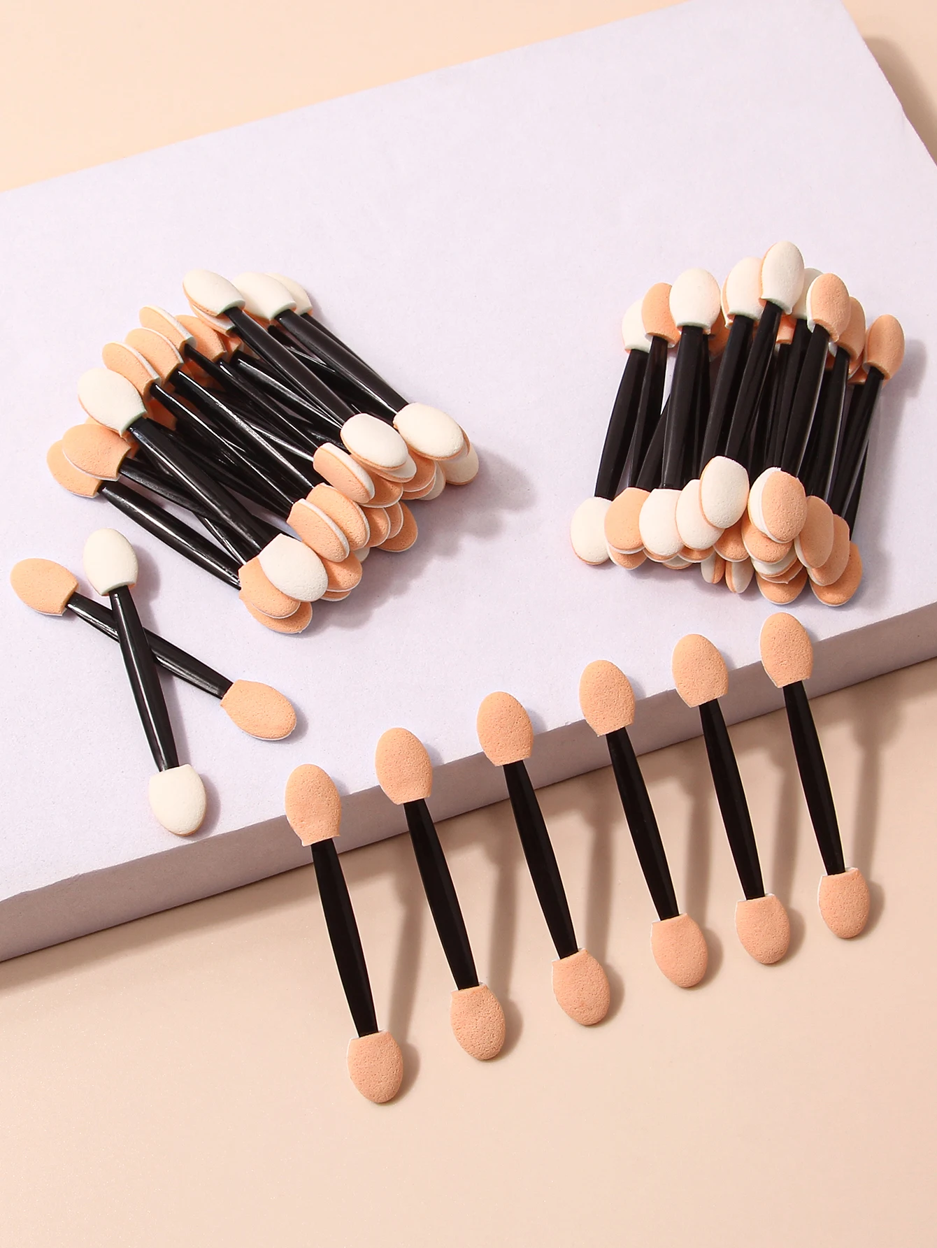 ネイルアートスポンジマジックワンド50個、ネイルアートやハンドデコレーション用の両端グラデーションスポンジブラシ。」