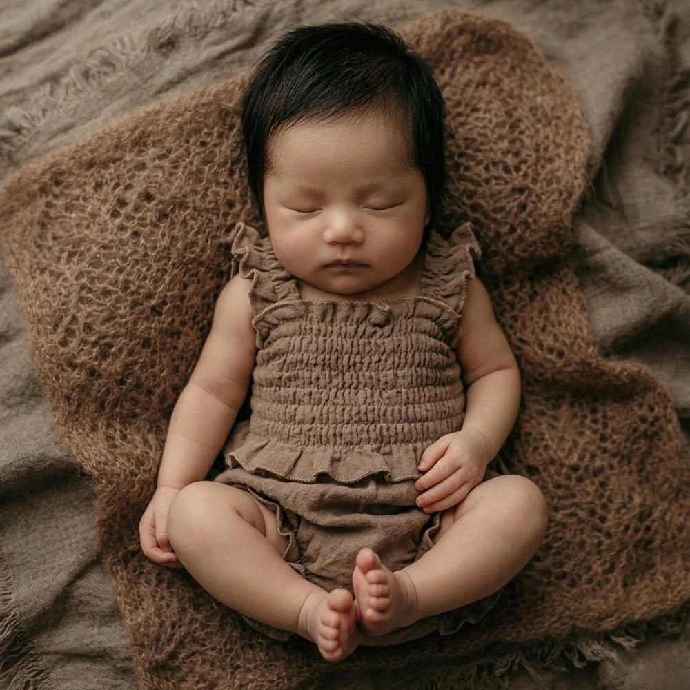 Newborn Photography Props Baby Photo Shoot Outfits Smocked Ruffle Top Bloomers Set Infant Bebe Studio Posing Clothes