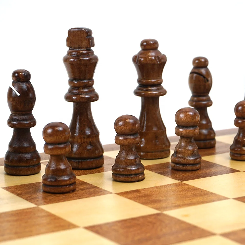 مجموعة ألعاب شطرنج خشبية مغناطيسية مقاس 15 بوصة بسعر خاص من المصنع مع لوح شطرنج خشبي قابل للطي قابل للطي إضافيًا