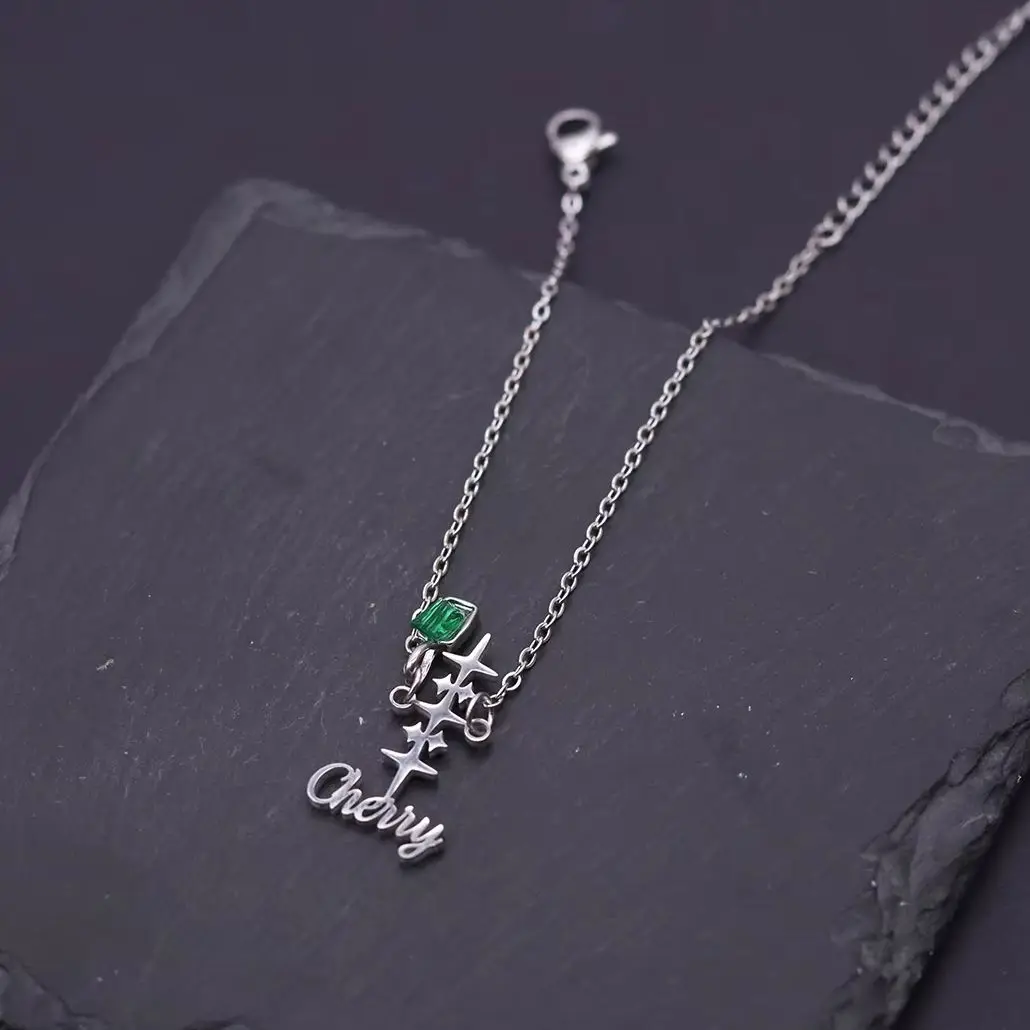 Pulsera con dijes de estrellas personalizados Chandler con nombre personalizado, cadena de acero inoxidable, regalo de joyería moderno para mujer