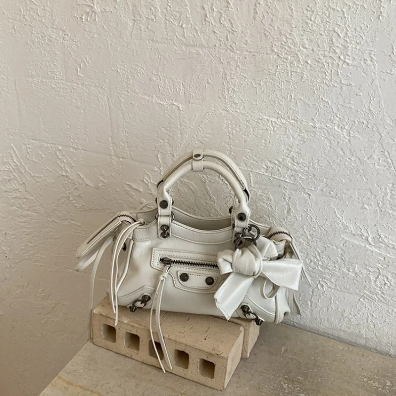 

Стильная и универсальная сумка через плечо в стиле Spice Girl, сумка-тоут из искусственной кожи с заклепками, большая вместительная сумка-тоут, новинка 2026 года