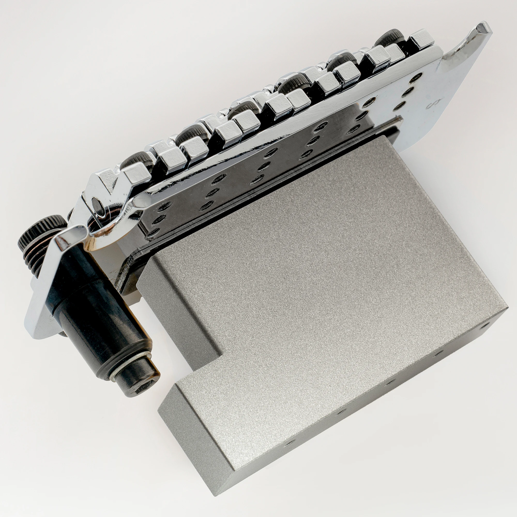 Musiclily Ultra Vollmassiver L-förmiger Tremolo-Block aus Messing/Stahl für E-Gitarren mit Floyd Rose Locking Tremolo-Brücke – Detail 26