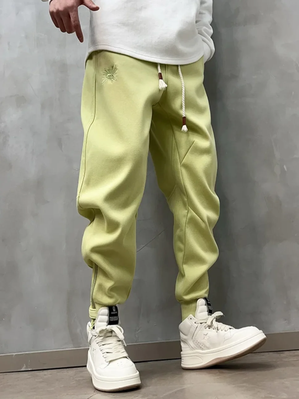 

Trendy Embroidered Fce Lined Loose Men's Sweatpants Casual Harlan Pants with Zippered Cuffs Comfortable Cotton Blend Youth...