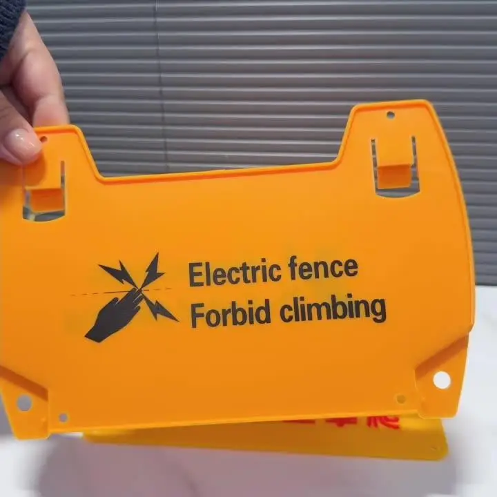 6 Pcs Electric Fence Warning Sign Security Signs Plastic Stickers Traffic Safety Signs Outdoor Use Long Lasting Material