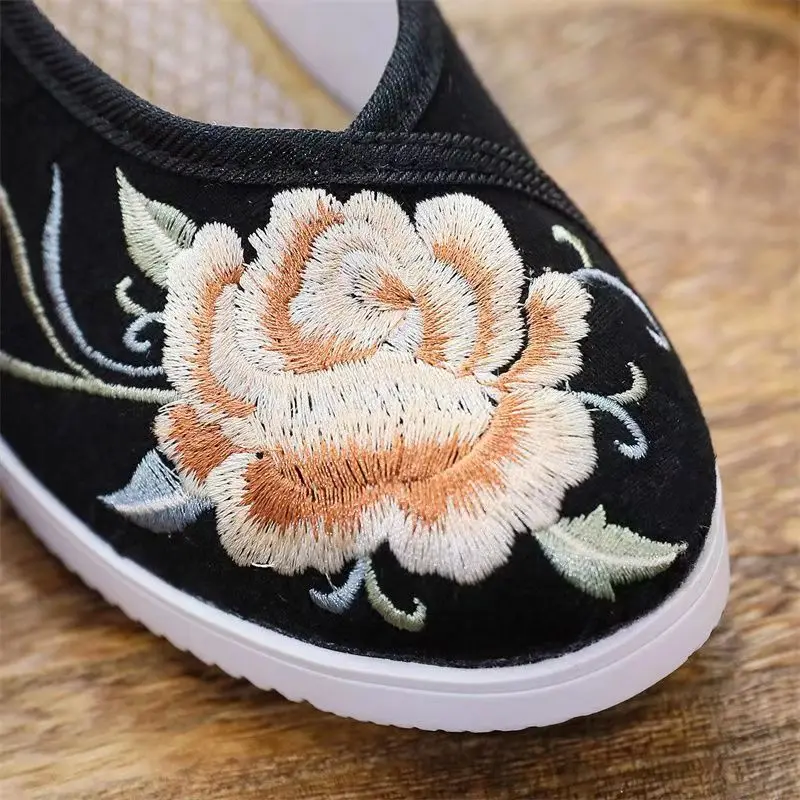 Új Női wedges Olajfestmény embroidered Félcipő Tömített Talp vlies Elcsúszik ligh Futam Fokhagymagerezd Etnikai stílusú hanfu Félcipő retro Vörös biliárdgolyó esküvői Félcipő