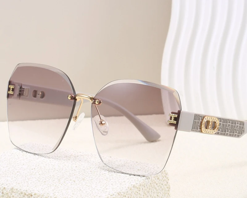 نظارات شمسية مستقطبة مربعة بدون إطار للنساء Douyin Live Stream HD UV حماية للتصوير الفوتوغرافي إطار معدني خفيف الوزن #1