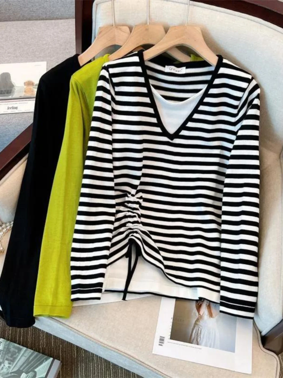 เสื้อยืดทรงหลวมสไตล์เกาหลีสำหรับผู้หญิงไซส์ใหญ่ ช่วยพรางหน้าท้อง สายเดี่ยว ผ้าบางเบา เหมาะสำหรับฤดูใบไม้ผลิและฤดูใบไม้ร่วง