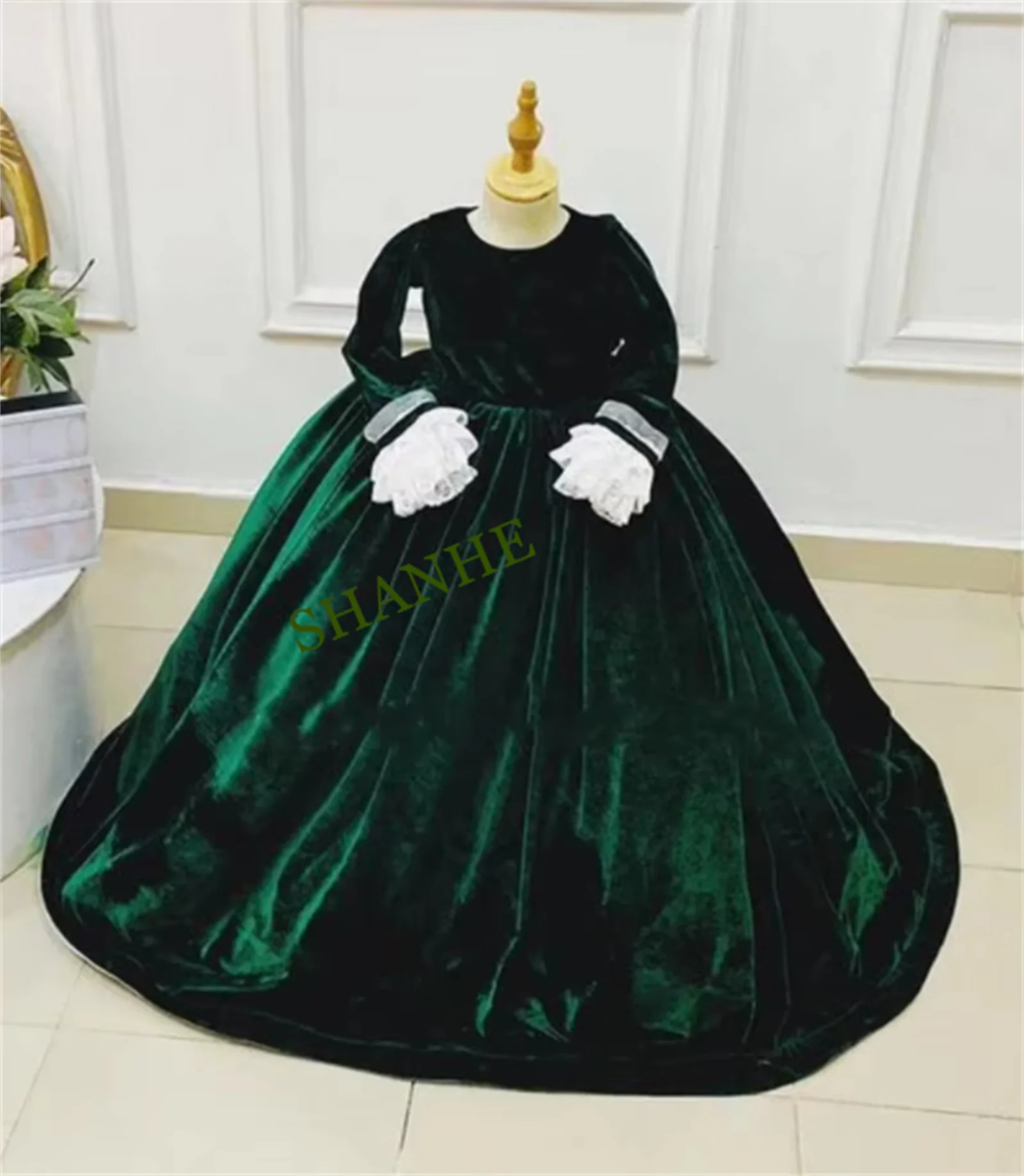 CustomizedNew Green Velvet Ball Gown Flower Girl Dress Long Sleeves O Neck Princess for Big Day Pageant Birthday Gown Custom Col