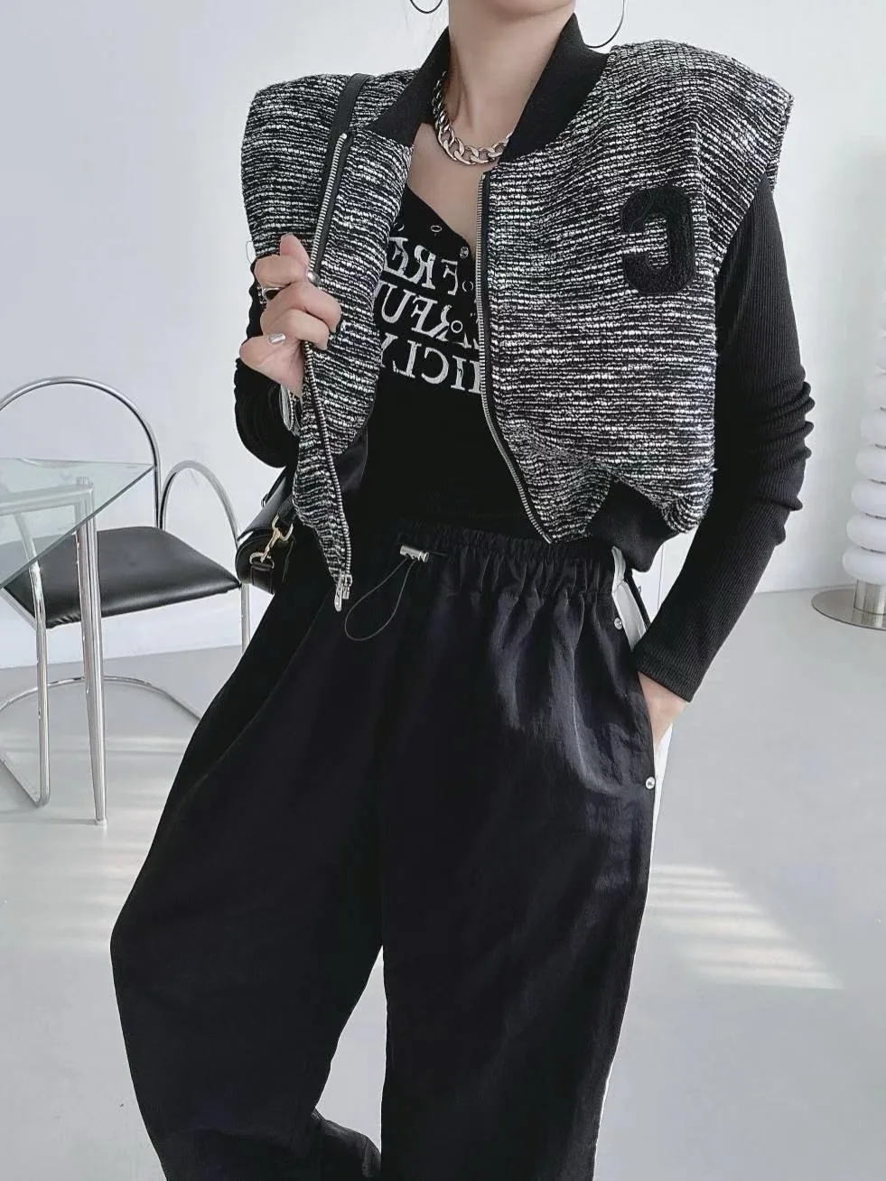 

Retro Chic Autumn Winter round Ne Letter Patchwork Thiened Tweed Svel Vest Jaet Women's Faion Commute Sle