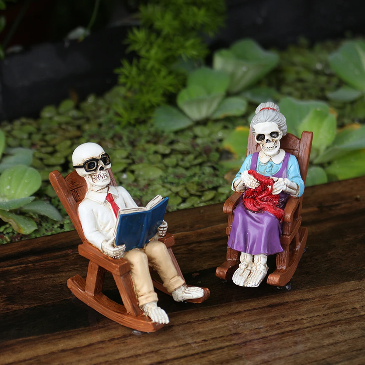 2pcs Halloween knitting grandma and reading grandpa, country style ornaments, fun rocking chair skeleton couple, home ornaments,