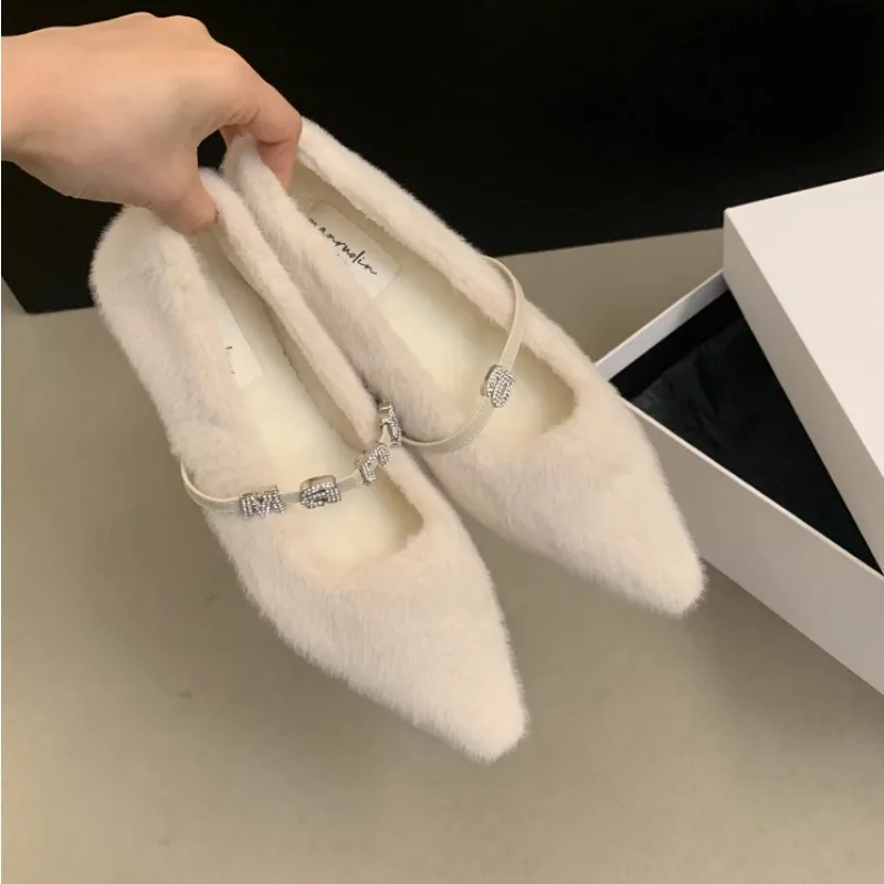 

New Style Fashion Pointed Plush Shoes for Women Wearing Flat Sole Single Shoes for Women with Plush Womens Boots Zapatos Mujer